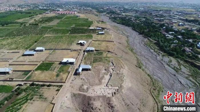 图为拉巴特一号墓地遗址区地形。　乐鱼web版登录入口 供图